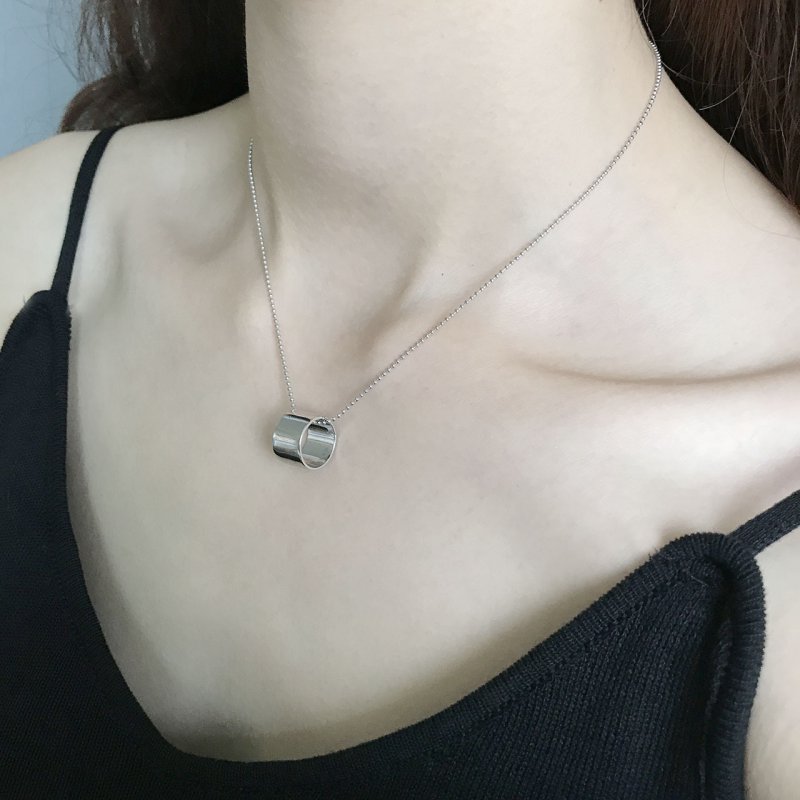 S925 sterling silver round tube geometric shape modern personality necklace pendant