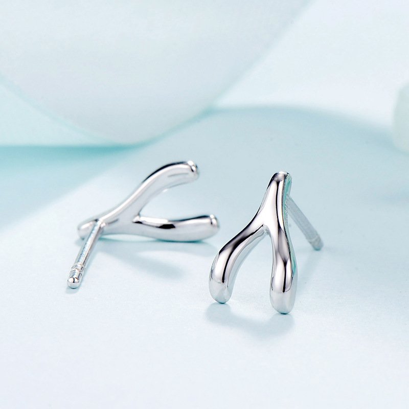 Korean drama heirs earrings silver small wish bone earrings female white copper earrings