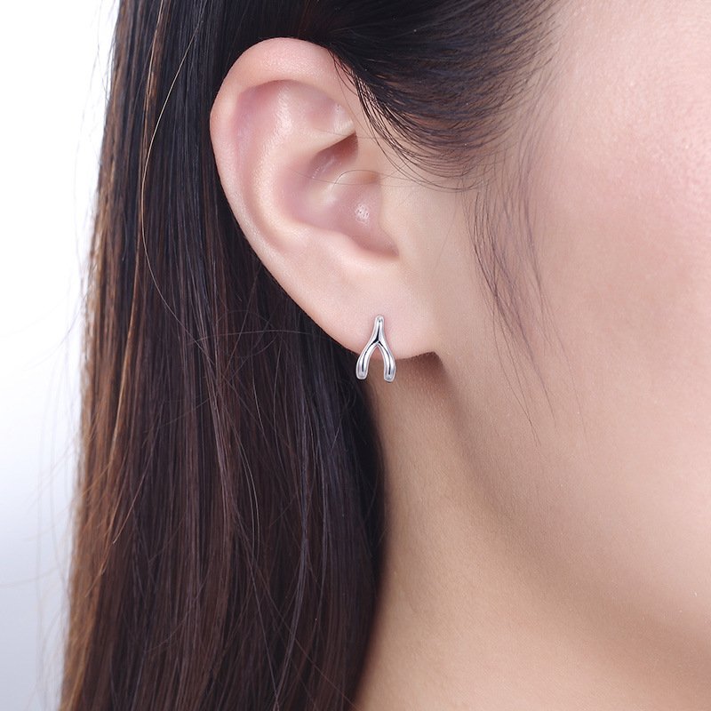 Korean drama heirs earrings silver small wish bone earrings female white copper earrings