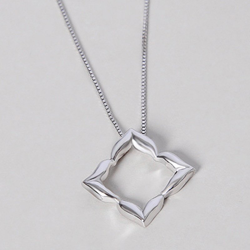 The new diamond irregular pendant fashion personality necklace simple item direct sales