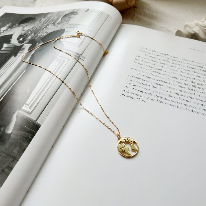 Jewelry 925 sterling silver your world golden necklace design short chain
